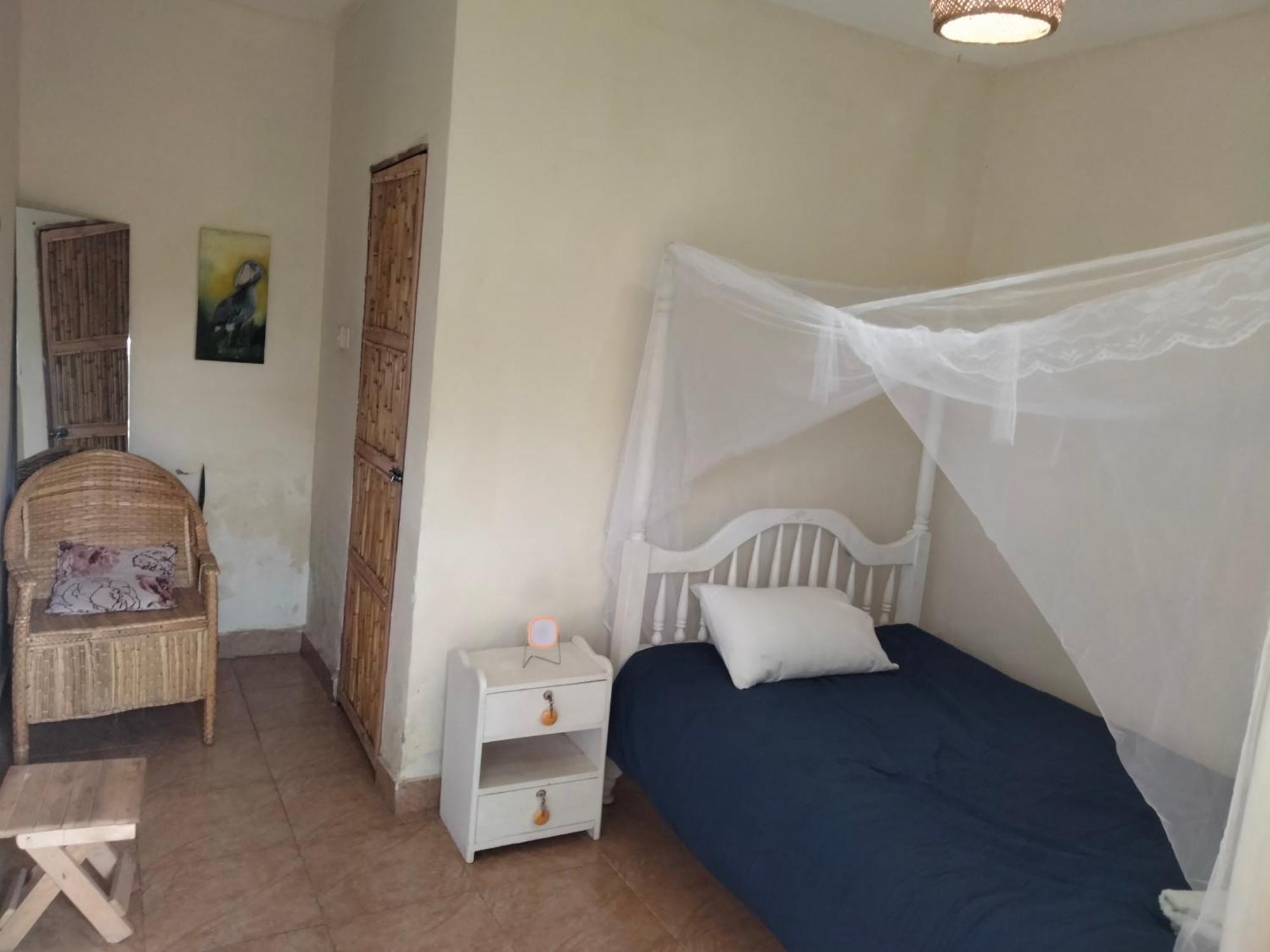 Gaia Eco Hub Bnb Fort Portal Exteriör bild