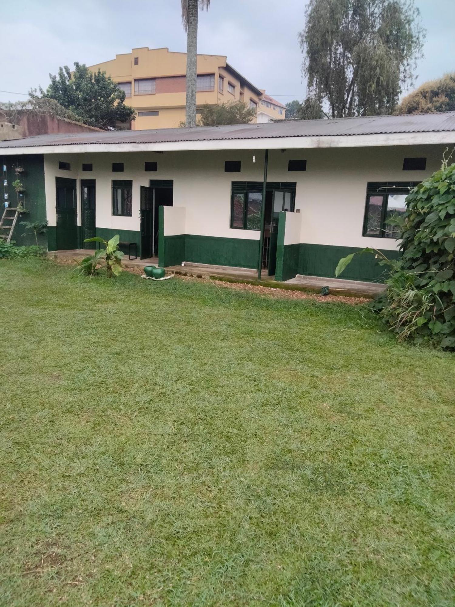 Gaia Eco Hub Bnb Fort Portal Exteriör bild