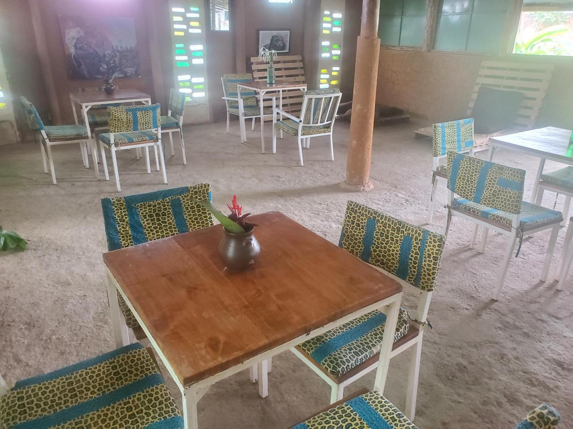 Gaia Eco Hub Bnb Fort Portal Exteriör bild